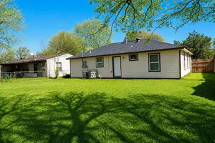 8150 Herschelwood St, Houston, TX 77033 - Photo 24