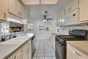 15443 W Willowwind, Houston, TX 77071 - Photo 8
