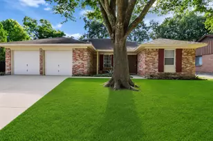 15443 W Willowwind, Houston, TX 77071 - Photo 2