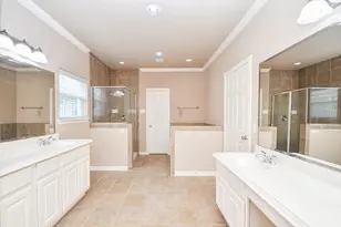 3202 Holly Meadow Dr, Houston, TX 77042 - Photo 8