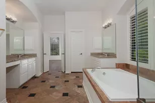 11 Lansdowne, The Woodlands, TX 77382 - Photo 24