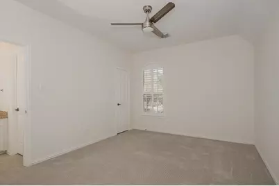 11 Lansdowne, The Woodlands, TX 77382 - Photo 32