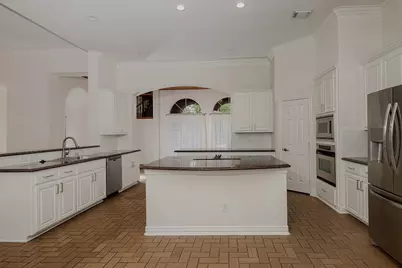 11 Lansdowne, The Woodlands, TX 77382 - Photo 16