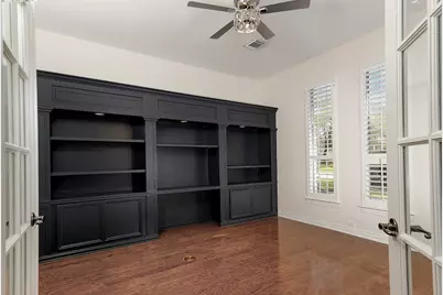 11 Lansdowne, The Woodlands, TX 77382 - Photo 6