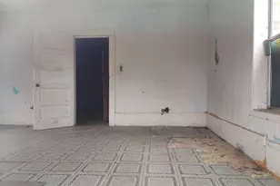 1407 Madam Queen St, Marshall, TX 75670 - Photo 10