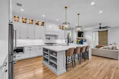 800 Walton Street, Houston, TX 77009 - Photo 14