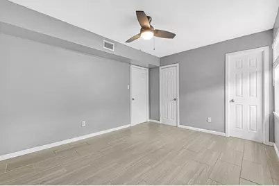 7839 Fondren Road, Houston, TX 77074 - Photo 12