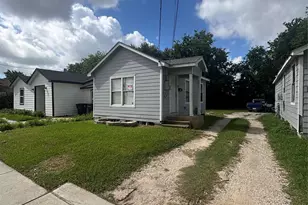 7910 Ford St, Houston, TX 77012 - Photo 1