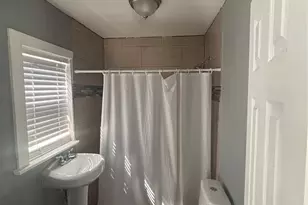 7910 Ford St, Houston, TX 77012 - Photo 6