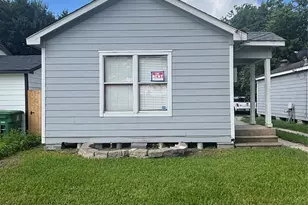 7910 Ford St, Houston, TX 77012 - Photo 2