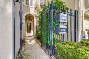 5722 Maxie St, Houston, TX 77007 - Photo 2