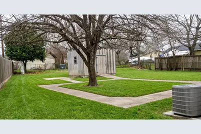 5302 Pirate Cove, San Antonio, TX 78242 - Photo 4