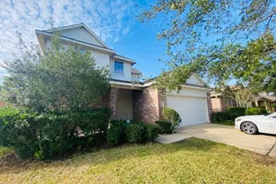 2018 Running Brook Ln, Pearland, TX 77584 - Photo 2