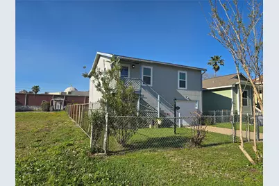914 Avenue K, Galveston, TX 77550 - Photo 2