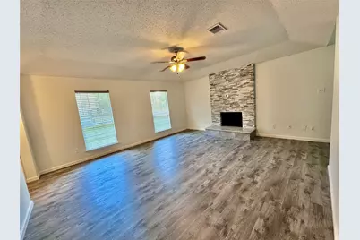 2511 Maple Tree Court, Stafford, TX 77477 - Photo 6