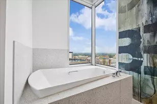 2727 Kirby Dr, Houston, TX 77098 - Photo 26