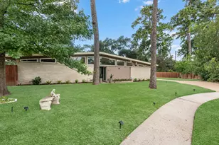 227 Faust Ln, Houston, TX 77024 - Photo 36