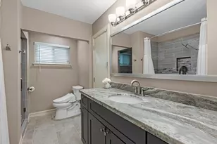 227 Faust Ln, Houston, TX 77024 - Photo 20