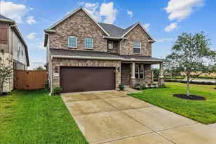 10831 Bodie Hls Dr, Rosharon, TX 77583 - Photo 2