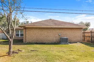 1140 Glenda St, Pearland, TX 77581 - Photo 16