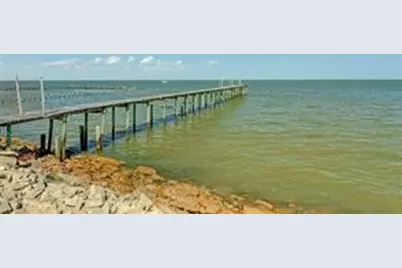 135 1st Street, Dickinson, TX 77539 - Photo 6