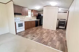 10 E E Walnut Lake Dr Dr, Huntsville, TX 77320 - Photo 2