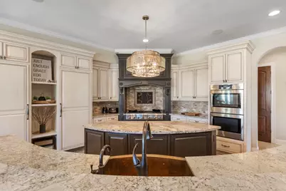 13 Pleasant Shadows Drive, Spring, TX 77389 - Photo 12