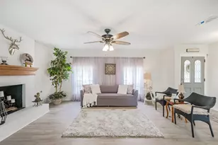 2705 Parrott Ave, Rosenberg, TX 77471 - Photo 4
