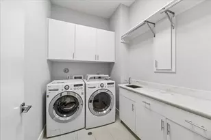 1959 Portsmouth St, Houston, TX 77098 - Photo 42