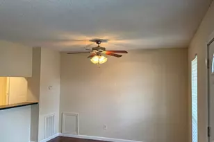 6402 Del Monte Dr, Houston, TX 77057 - Photo 10