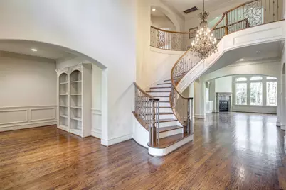 725 Blalock Road, Hedwig Village, TX 77024 - Photo 2