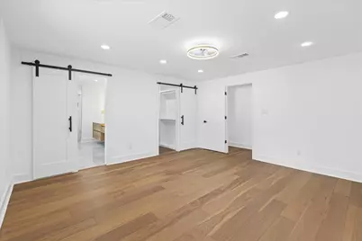 10730 Wickersham Lane, Houston, TX 77042 - Photo 38