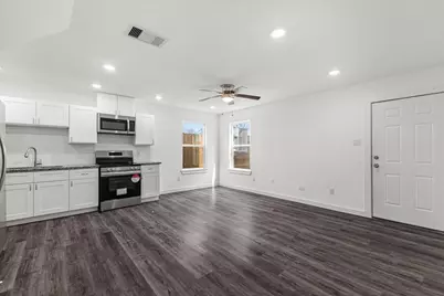 8631 Peachtree Street, Houston, TX 77016 - Photo 8