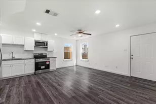 8631 Peachtree St, Houston, TX 77016 - Photo 8