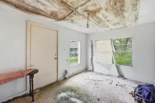 207 W Jackson St, West Columbia, TX 77486 - Photo 12