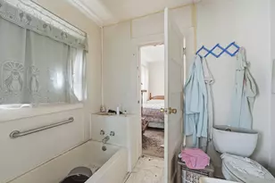 207 W Jackson St, West Columbia, TX 77486 - Photo 8