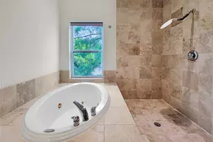 321 E 20th St, Houston, TX 77008 - Photo 10