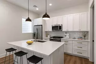 2806 Versailles Oak Ln, Houston, TX 77092 - Photo 10