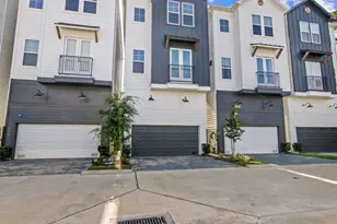 2806 Versailles Oak Ln, Houston, TX 77092 - Photo 2