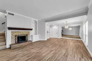 1829 Bering Dr, Houston, TX 77057 - Photo 4