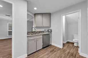 1829 Bering Dr, Houston, TX 77057 - Photo 10