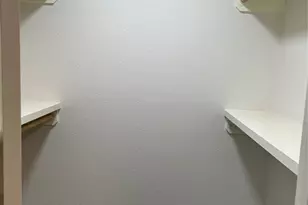 10211 Sugar Branch Dr, Houston, TX 77036 - Photo 12