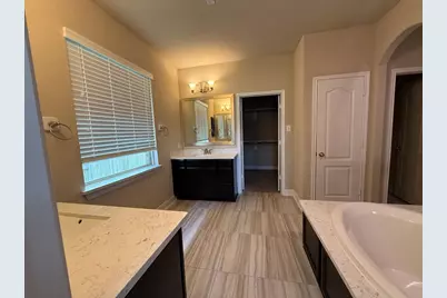 4318 Bayberry Ridge Lane, Manvel, TX 77578 - Photo 10