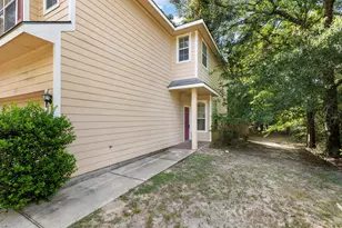 229 E Summerhaze Circle, The Woodlands, TX 77382 - Photo 4