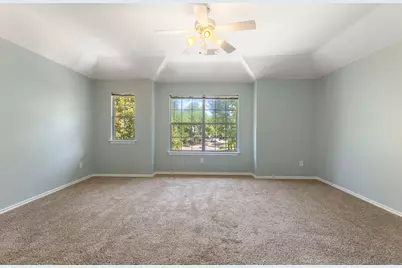 229 E Summerhaze Circle, The Woodlands, TX 77382 - Photo 18