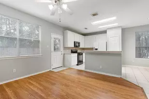 229 E Summerhaze Circle, The Woodlands, TX 77382 - Photo 18