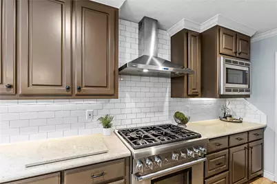 112 April Wind Drive E, Montgomery, TX 77356 - Photo 10