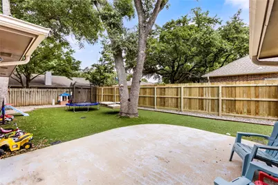 112 April Wind Drive E, Montgomery, TX 77356 - Photo 32