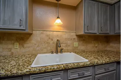 1730 Avenue C #F, El Campo, TX 77437 - Photo 20
