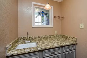 1730 Ave C, El Campo, TX 77437 - Photo 16